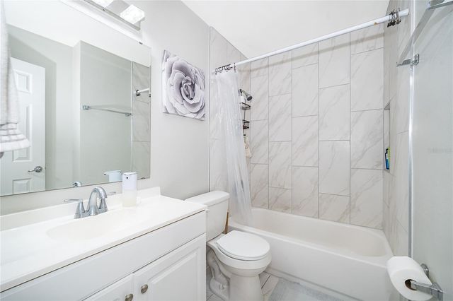 207 LAKE DRIVE, Orlando, FL 32835