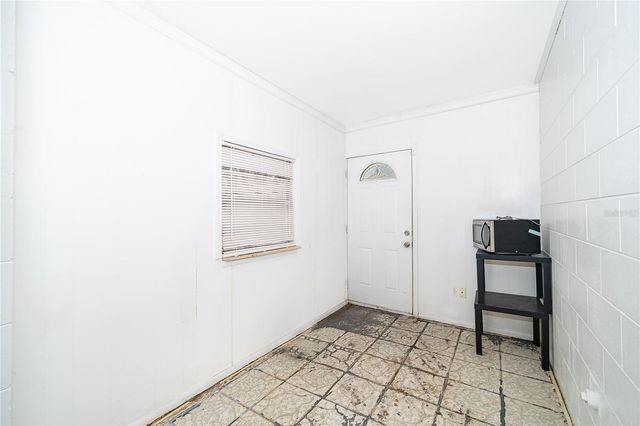 207 LAKE DRIVE, Orlando, FL 32835