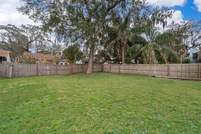 207 LAKE DRIVE, Orlando, FL 32835