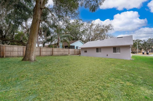 207 LAKE DRIVE, Orlando, FL 32835