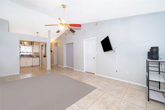 207 LAKE DRIVE, Orlando, FL 32835