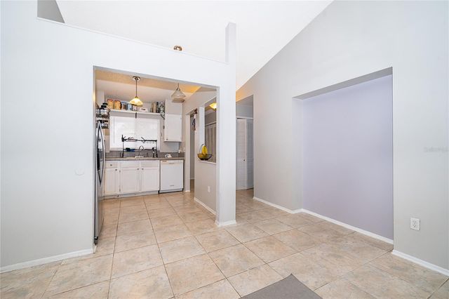 207 LAKE DRIVE, Orlando, FL 32835