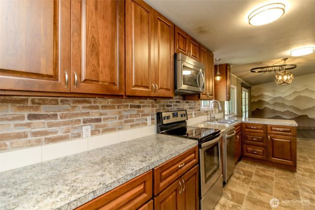 5708 315th Street Ct S, Roy, WA 98580