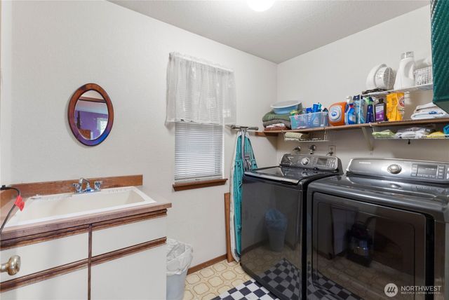 6329 Dash Point Boulevard NE, Tacoma, WA 98422