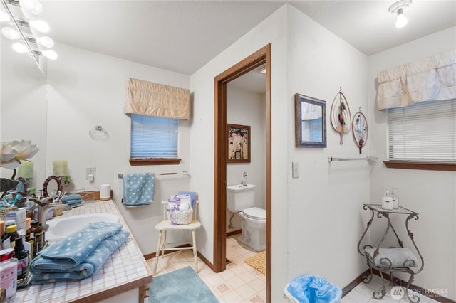 6329 Dash Point Boulevard NE, Tacoma, WA 98422