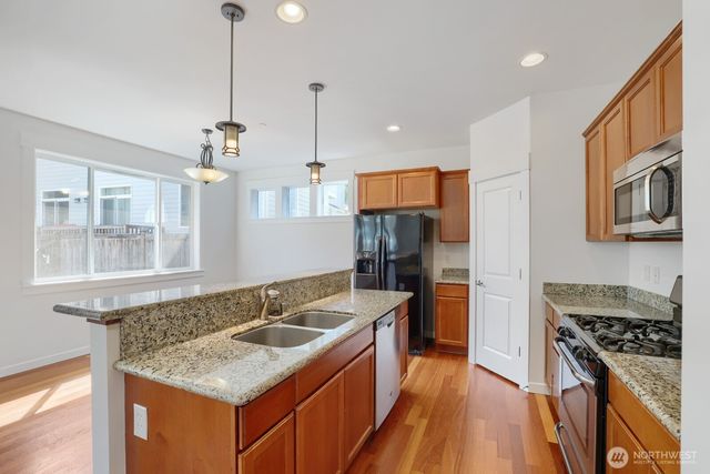 126 209th Place SW, Lynnwood, WA 98036