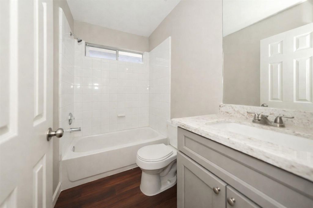 Image 16 of property listing at 6423 Austinville Drive, Katy, TX 77449