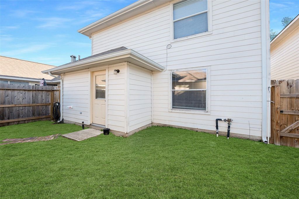 Image 19 of property listing at 6423 Austinville Drive, Katy, TX 77449