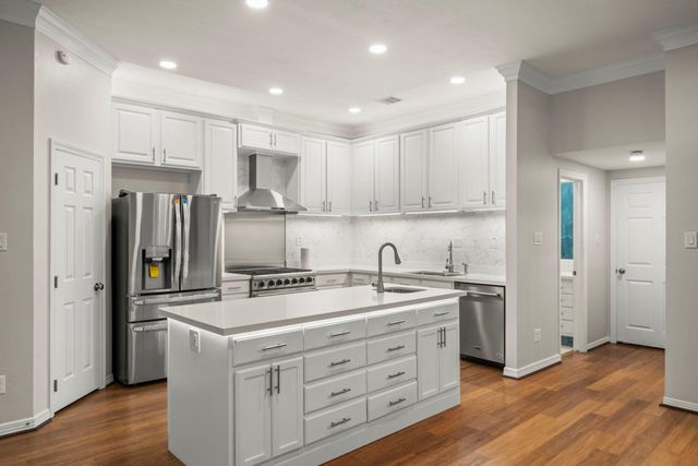 4023 Breakwood Drive, Houston, TX 77025