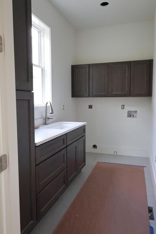 5703 Butternut Drive, Lewis Center, OH 43035