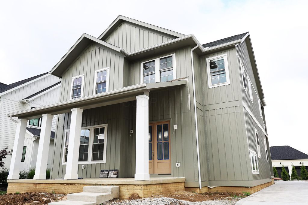 5703 Butternut Drive, Lewis Center, OH 43035