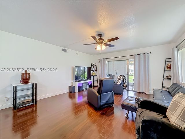 8740 Azalea Ct 102, Tamarac, FL 33321