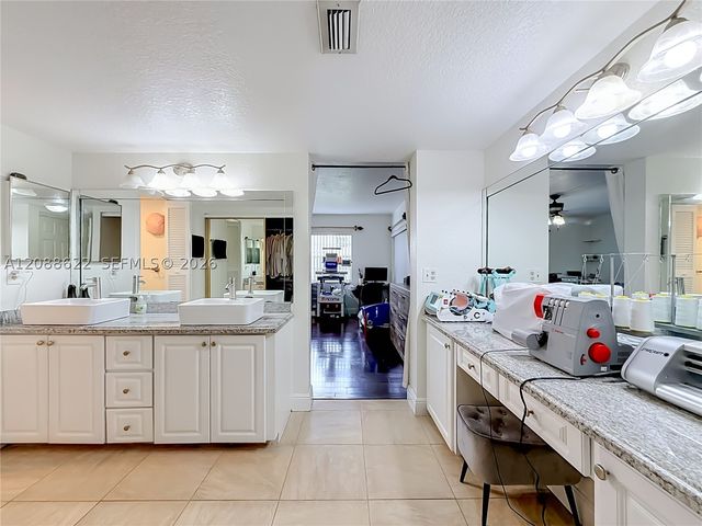 8740 Azalea Ct 102, Tamarac, FL 33321