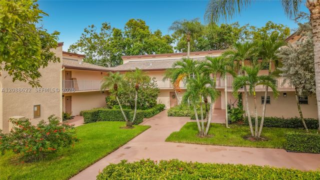 8740 Azalea Ct 102, Tamarac, FL 33321