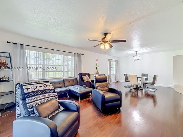 8740 Azalea Ct 102, Tamarac, FL 33321