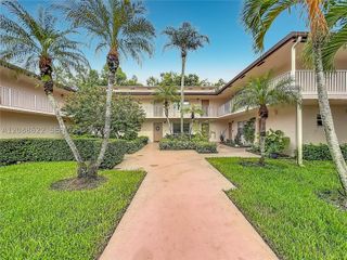 8740 Azalea Ct 102, Tamarac, FL 33321