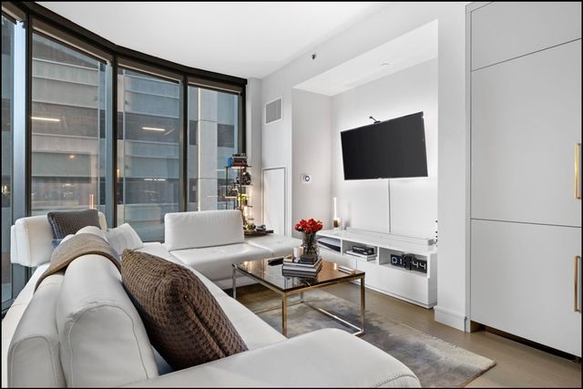 55 Lagrange 301, Boston, MA 02116