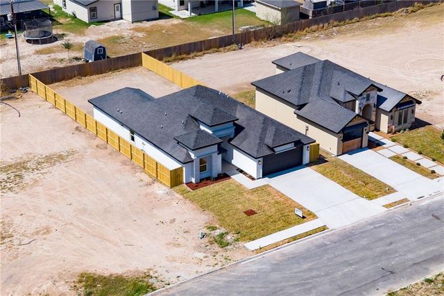 1325 S 9th Street, Alamo, TX 78516