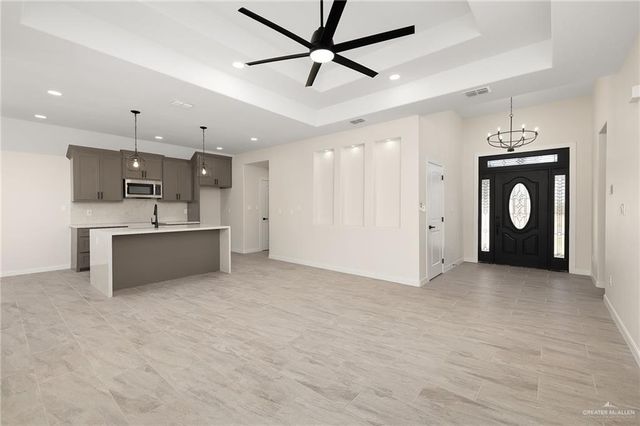 1325 S 9th Street, Alamo, TX 78516