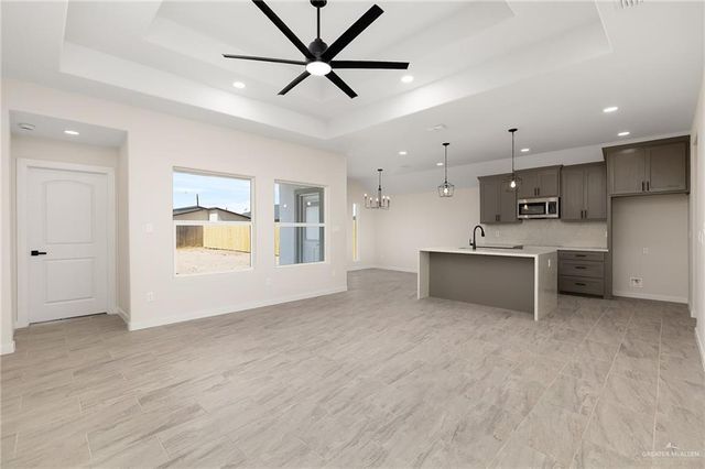 1325 S 9th Street, Alamo, TX 78516