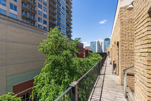 609 S 9th Street 8, Minneapolis, MN 55404