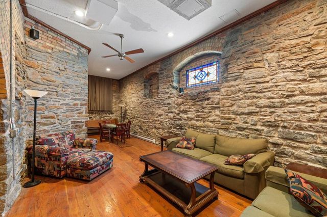 609 S 9th Street 8, Minneapolis, MN 55404