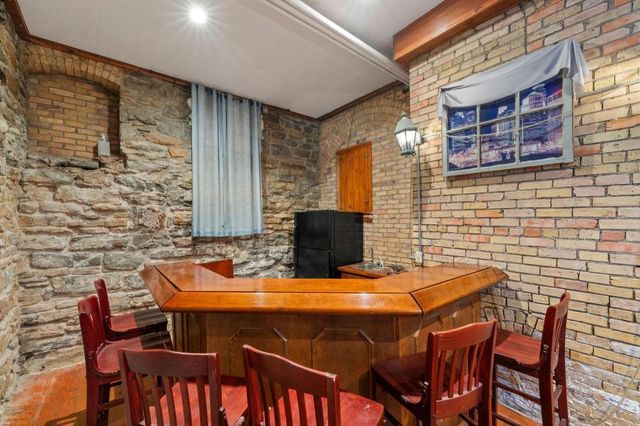 609 S 9th Street 8, Minneapolis, MN 55404