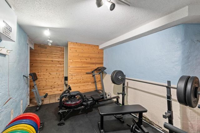 609 S 9th Street 8, Minneapolis, MN 55404