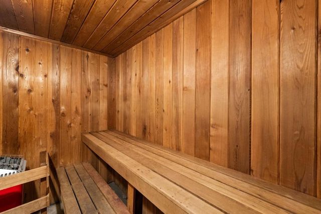 609 S 9th Street 8, Minneapolis, MN 55404