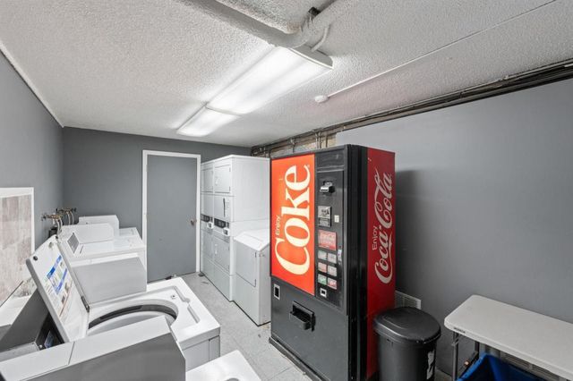 609 S 9th Street 8, Minneapolis, MN 55404