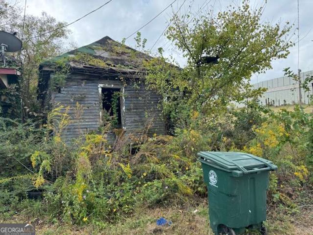 1490 2nd Avenue, Macon, GA 31206