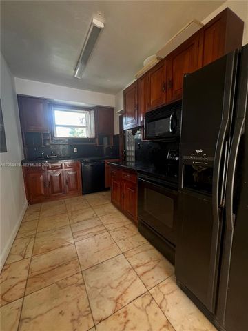 9350 E Bay Harbor Drive 6, Bay Harbor Islands, FL 33154