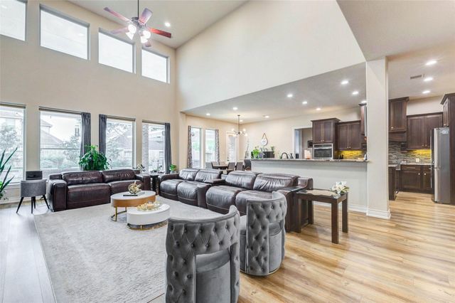 26927 Shoal Glen Lane, Katy, TX 77494