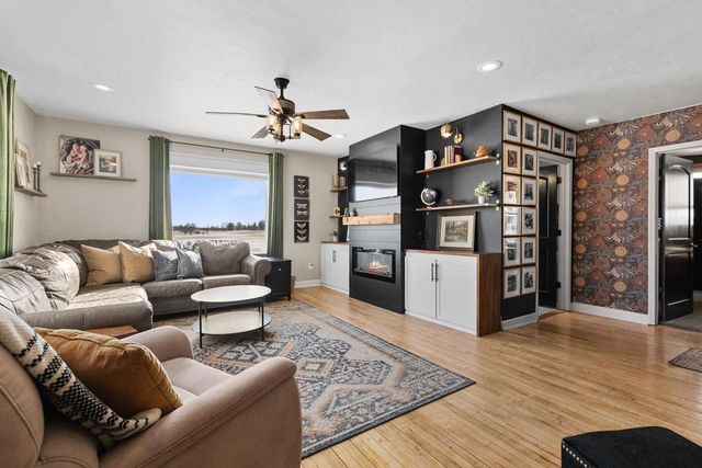 4292 STAGECOACH ROAD, Green Bay, WI 54311