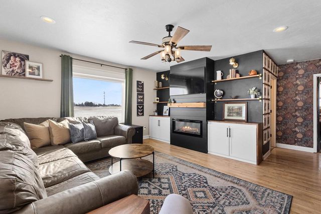 4292 STAGECOACH ROAD, Green Bay, WI 54311