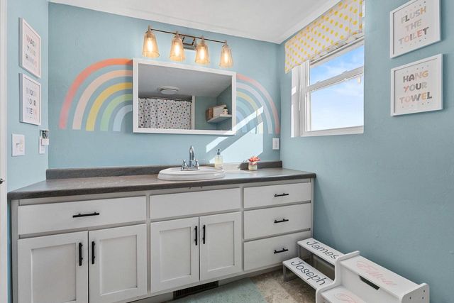 4292 STAGECOACH ROAD, Green Bay, WI 54311