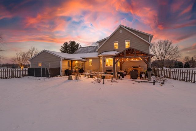 4292 STAGECOACH ROAD, Green Bay, WI 54311