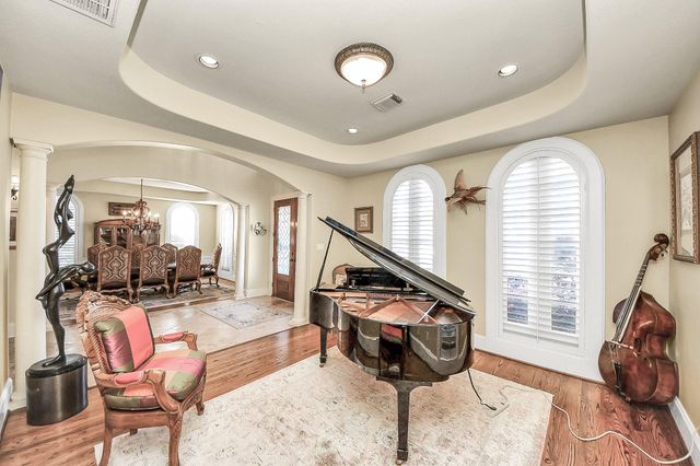 5701 Sugar Hill Drive, Houston, TX 77057