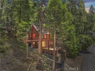 425 Blue Jay Canyon Road, Blue Jay, CA 92317