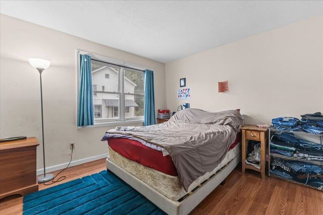 76 Ethan Allen Parkway, Burlington, VT 05408
