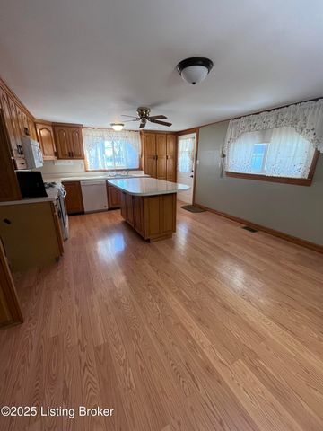 889 W Hwy 44, Shepherdsville, KY 40165