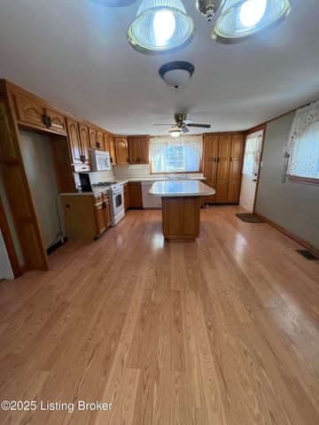 889 W Hwy 44, Shepherdsville, KY 40165