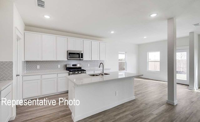 102 Patrick Henry Drive, Venus, TX 76084