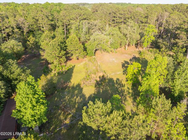 35 Trotters Loop, Beaufort, SC 29907