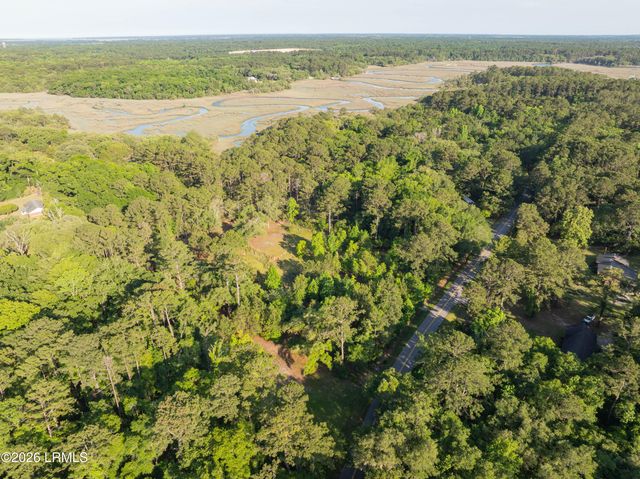 35 Trotters Loop, Beaufort, SC 29907