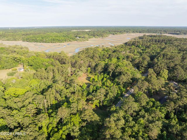 35 Trotters Loop, Beaufort, SC 29907