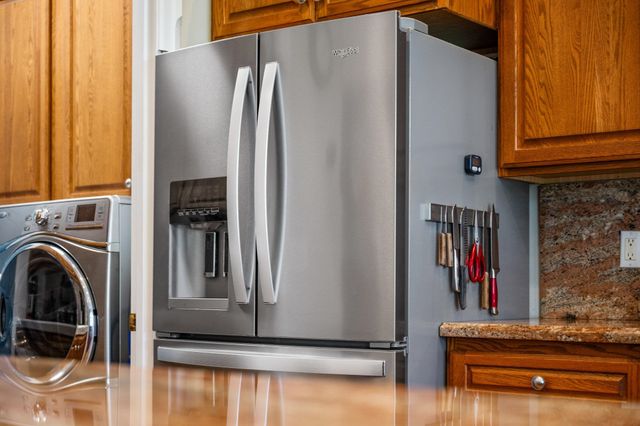 18 Areca Pl, Lahaina, HI 96761