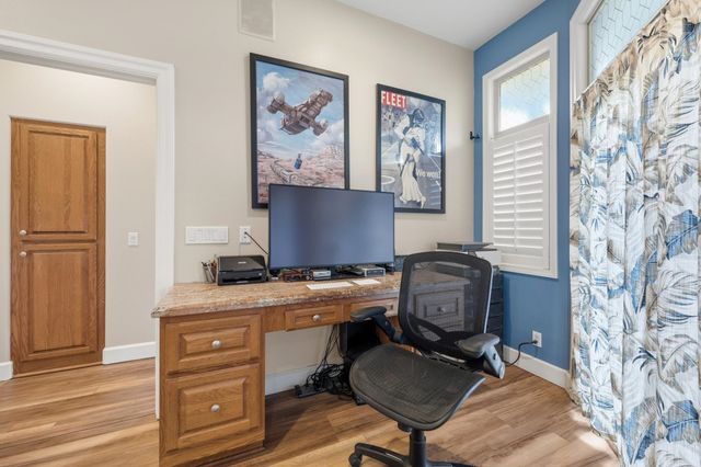 18 Areca Pl, Lahaina, HI 96761