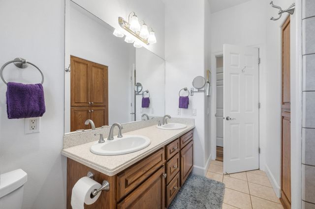 18 Areca Pl, Lahaina, HI 96761