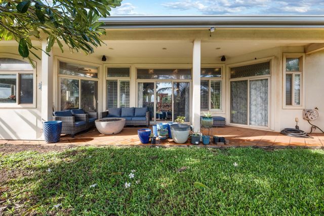 18 Areca Pl, Lahaina, HI 96761